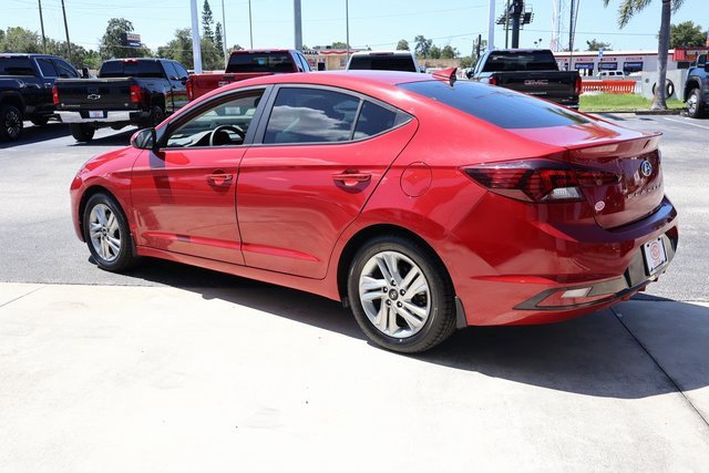 2020 Hyundai Elantra SEL photo 5