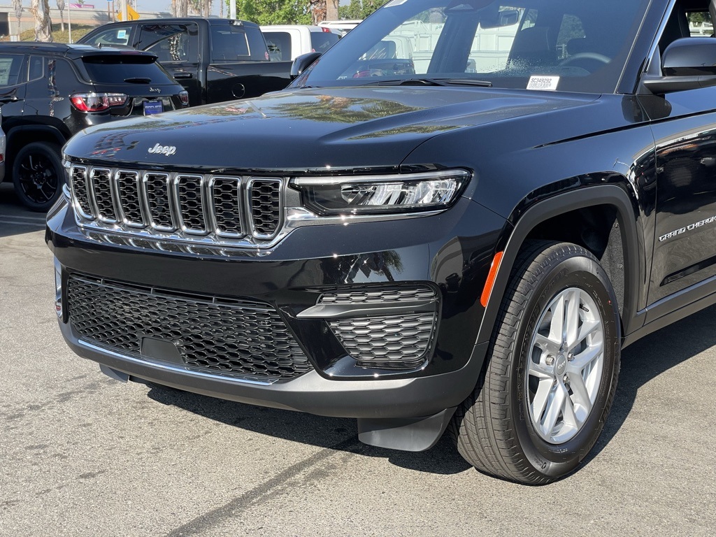 2025 Jeep Grand Cherokee Laredo X photo 10