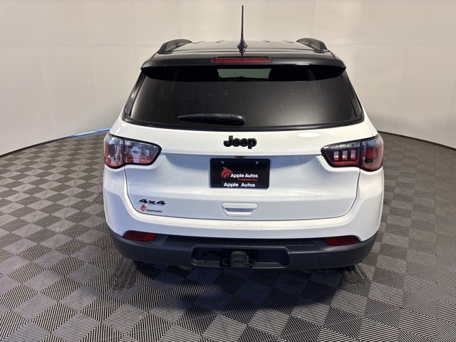 2021 Jeep Compass Altitude photo 2