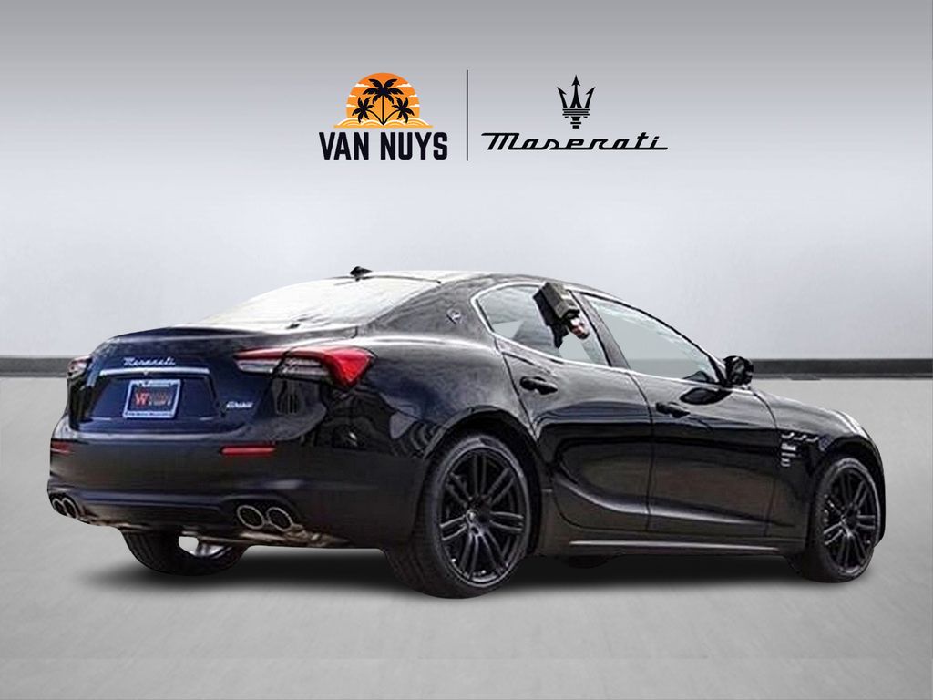 2022 Maserati Ghibli Modena photo 2