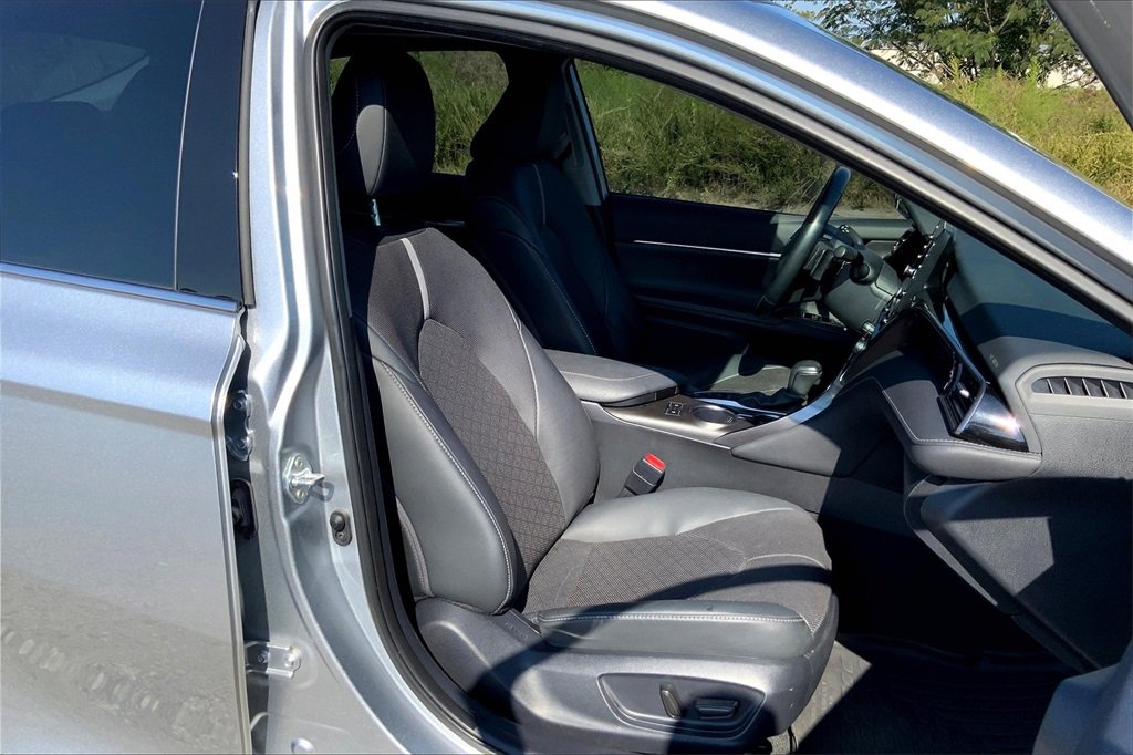 2024 Toyota Camry XSE photo 7