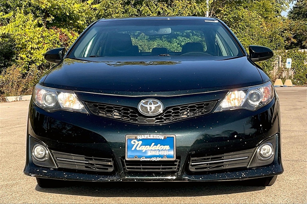 2014 Toyota Camry L photo 3