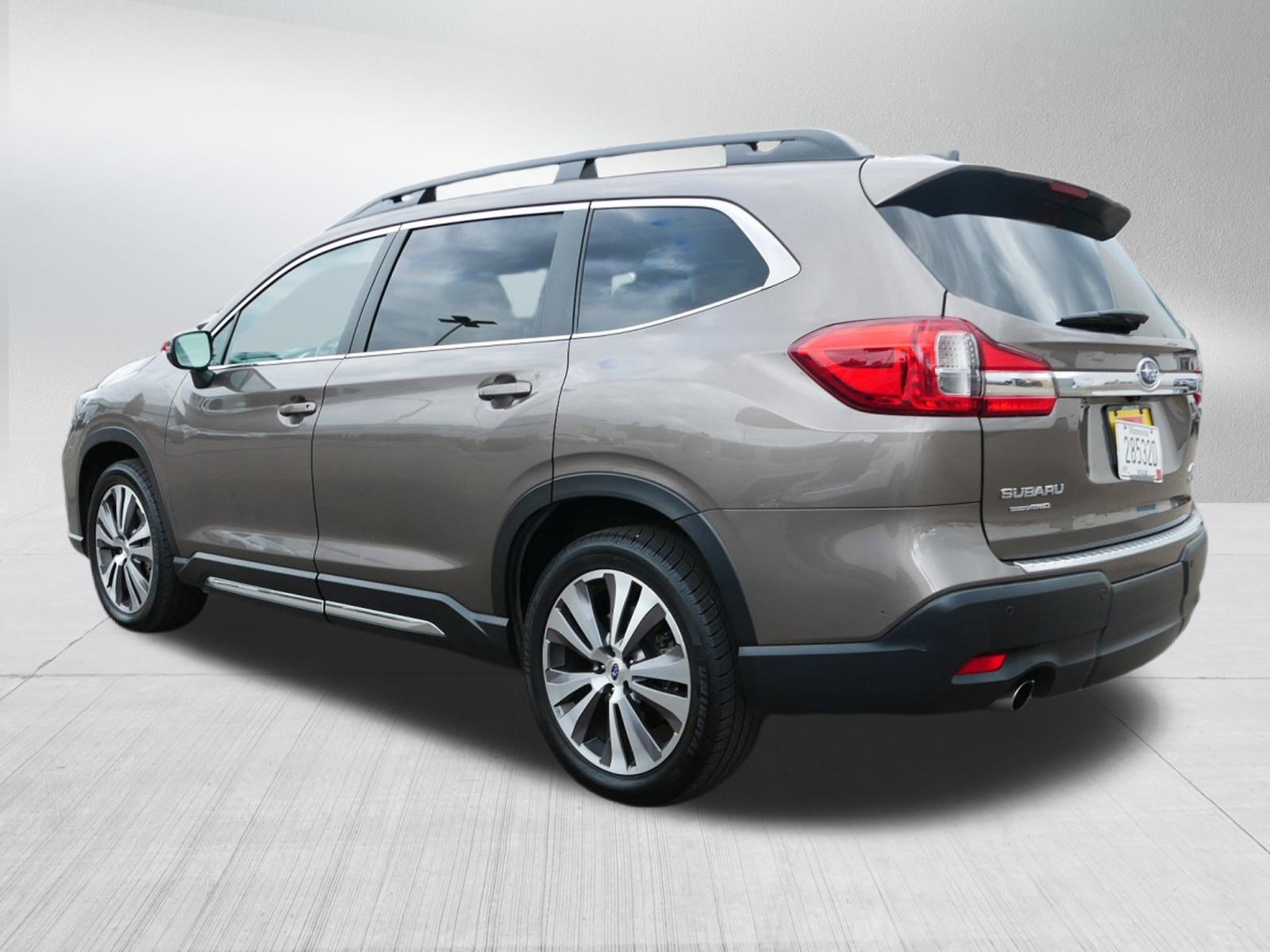 2022 Subaru Ascent Limited photo 5
