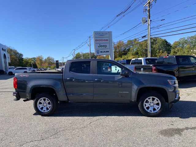2017 Chevrolet Colorado LT photo 2