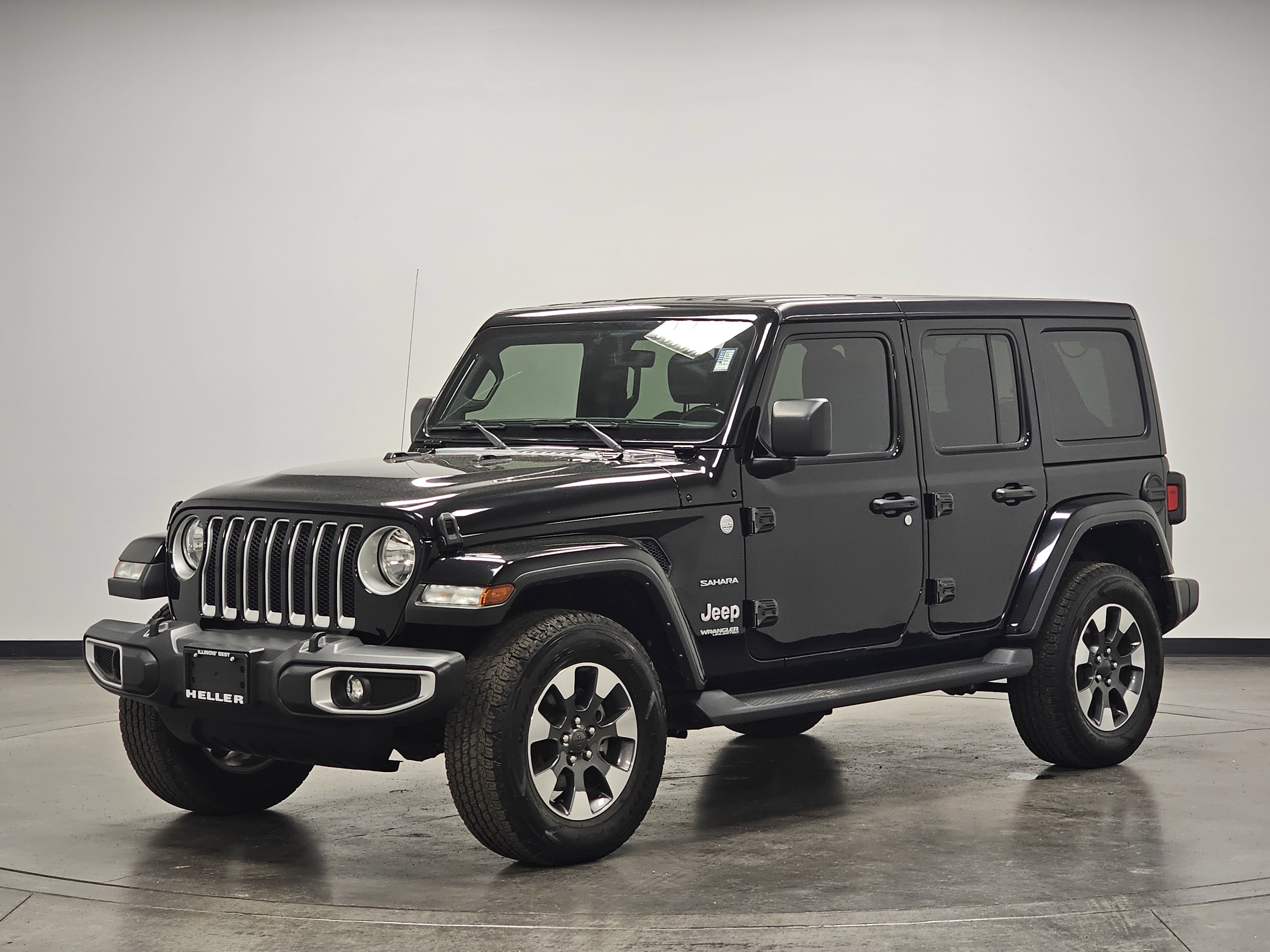 2022 Jeep Wrangler Unlimited Sahara photo 2