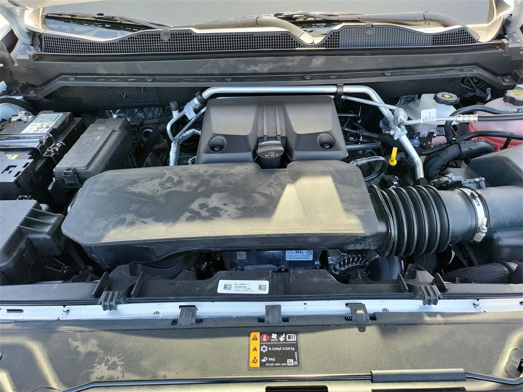 2025 Chevrolet Colorado Work Truck LT photo 19