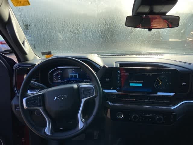 2023 Chevrolet Silverado 1500 RST photo 2