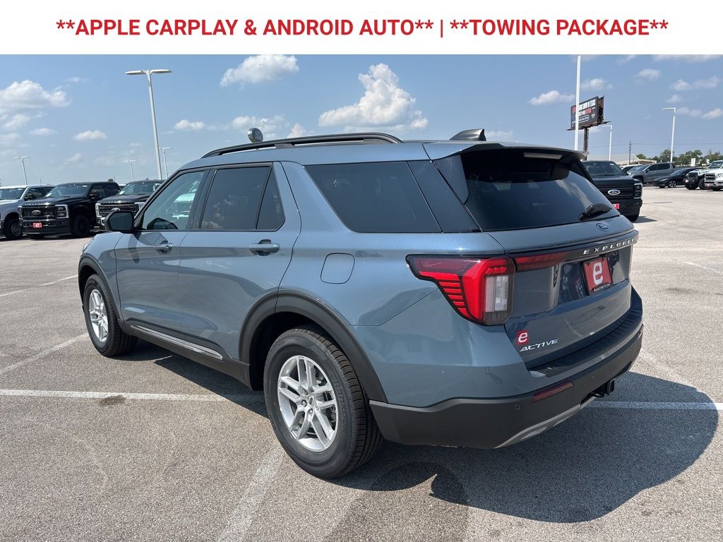 2025 Ford Explorer photo 5