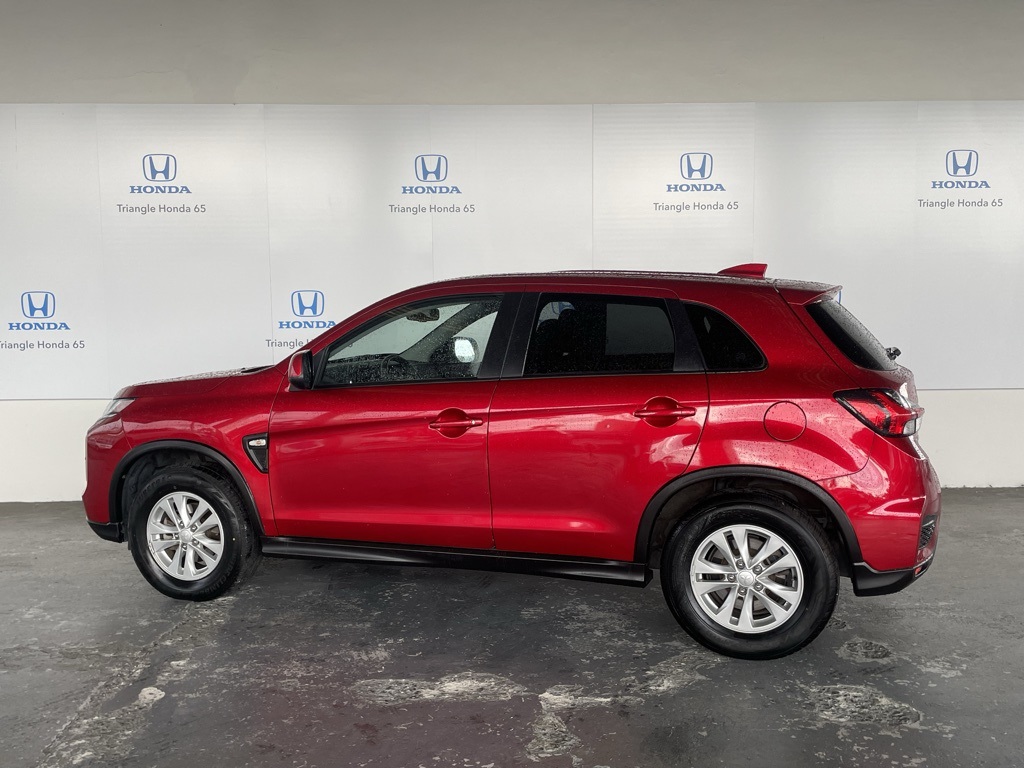 2023 Mitsubishi Outlander Sport ES photo 3