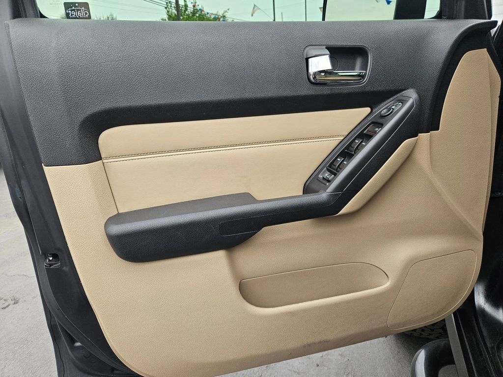 2008 Hummer H3 Luxury photo 9