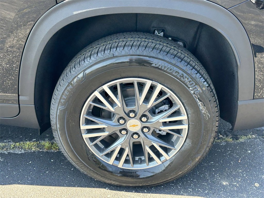 2026 Chevrolet Traverse photo 9