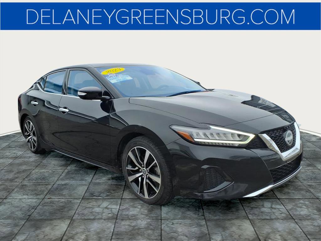 2023 Nissan Maxima SV's photo