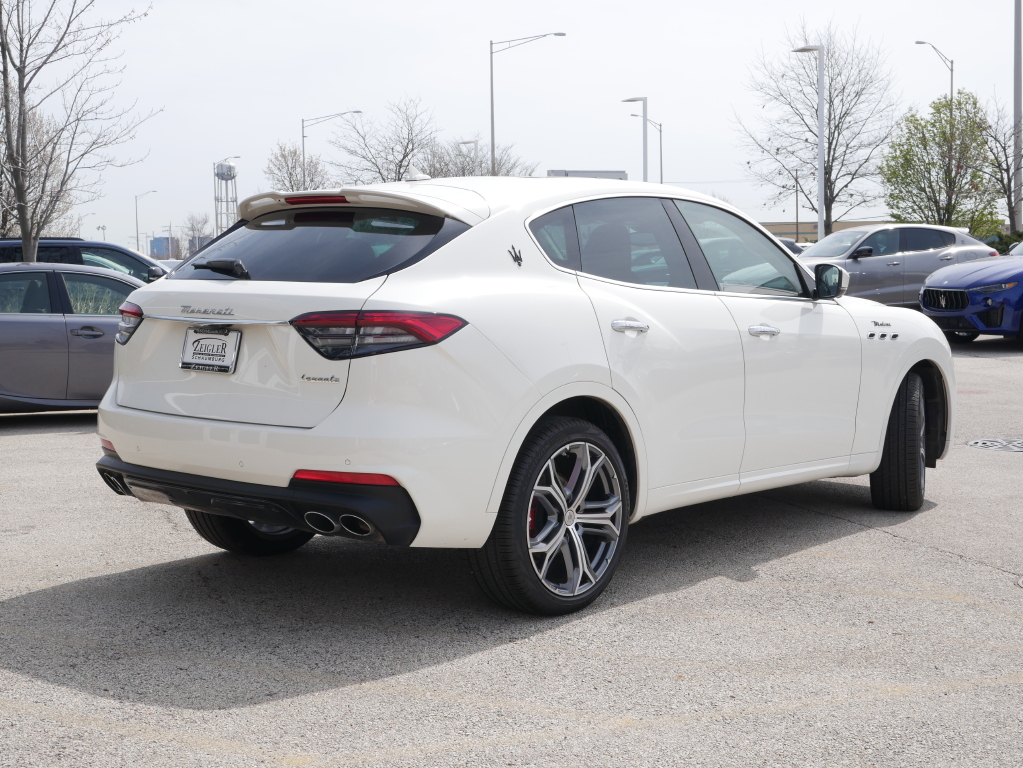 2023 Maserati Levante Modena photo 7
