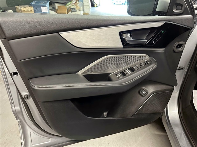 2023 Acura MDX Technology SH-AWD photo 12