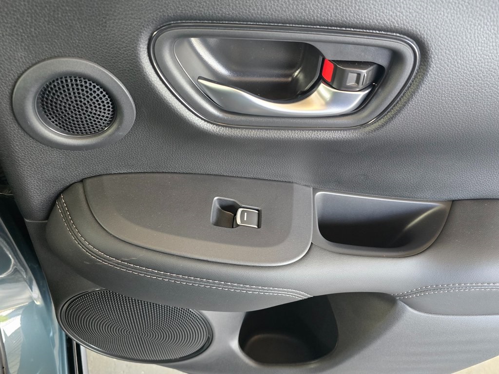 2026 Honda HR-V EX-L photo 22