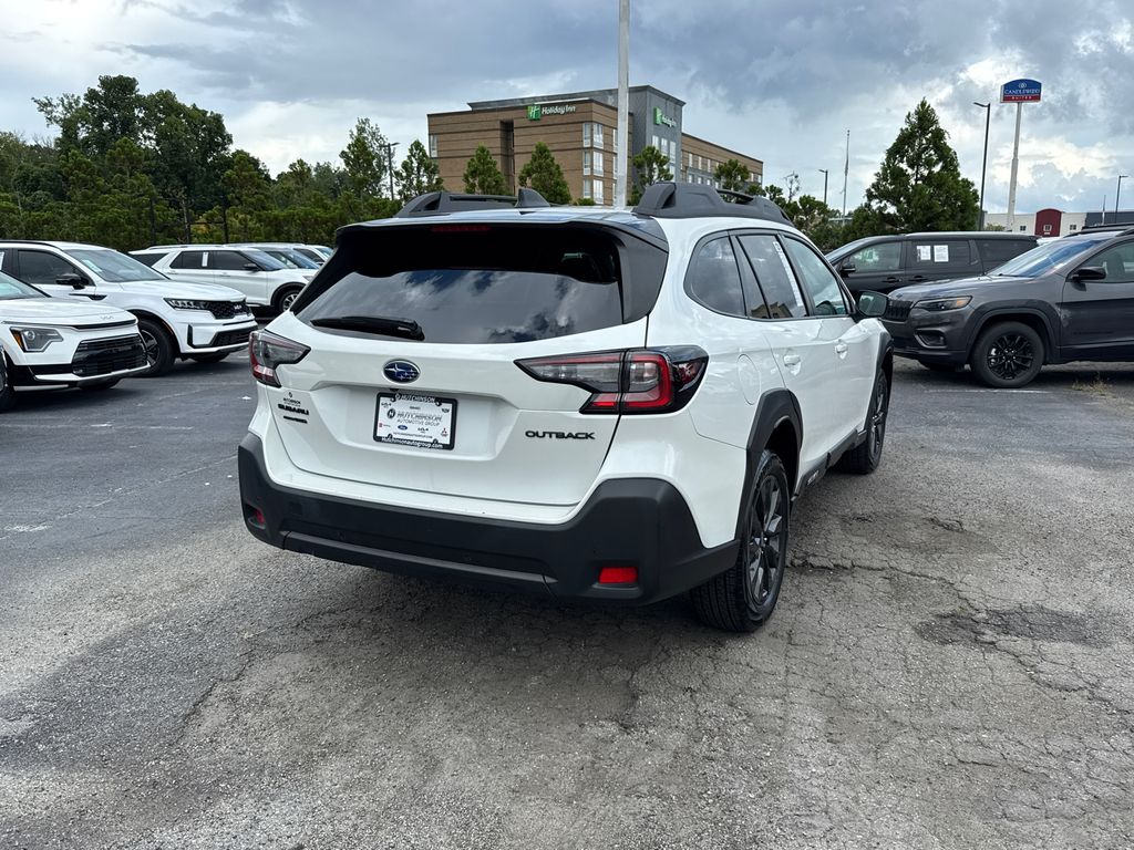 2024 Subaru Outback Onyx Edition photo 3