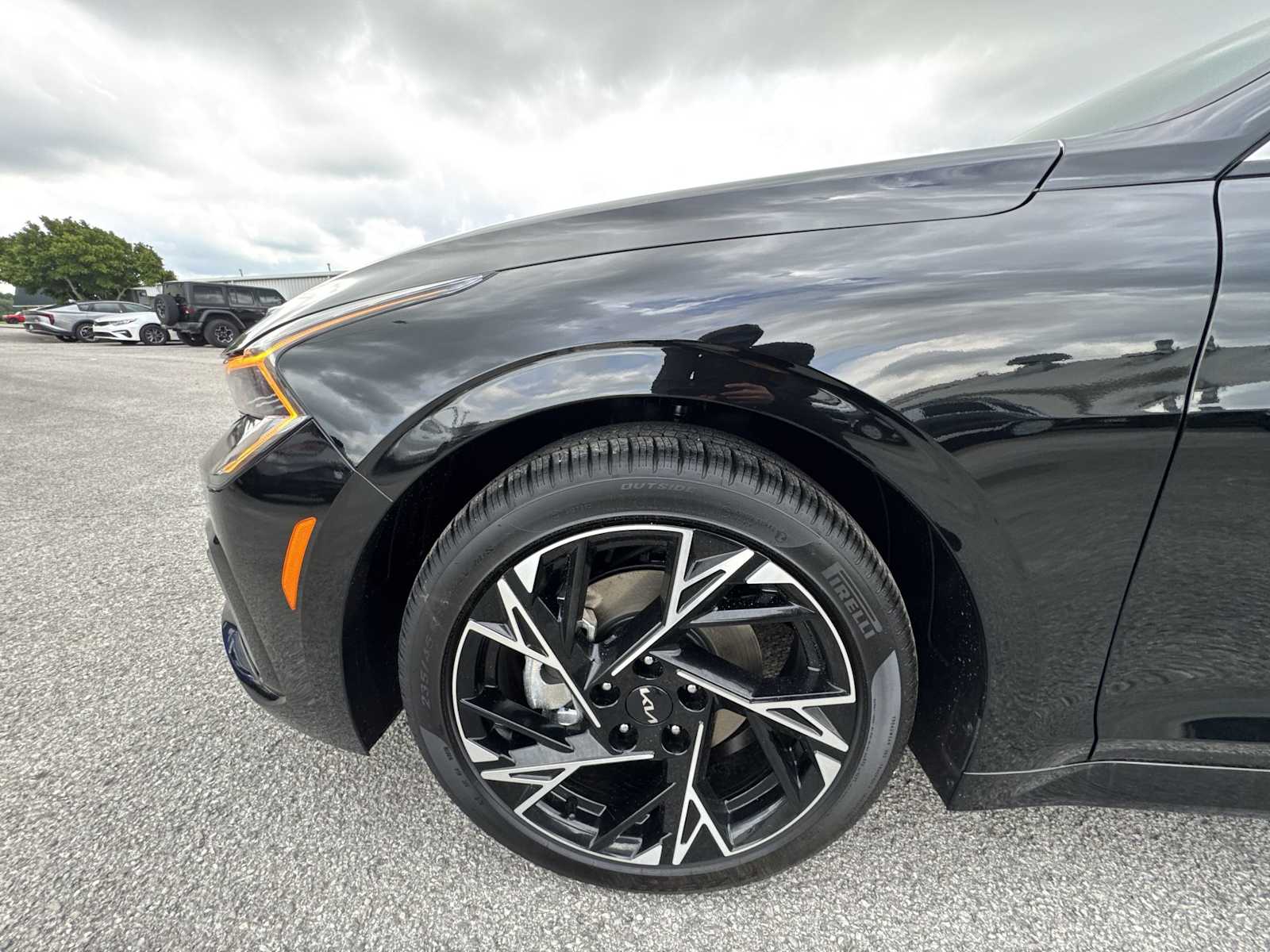 2025 Kia K5 GT-Line photo 10