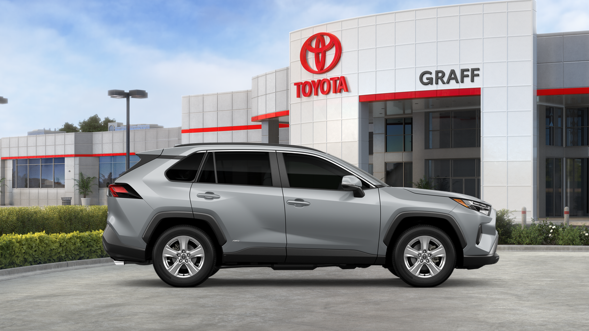 2025 Toyota RAV4 Hybrid XLE photo 12