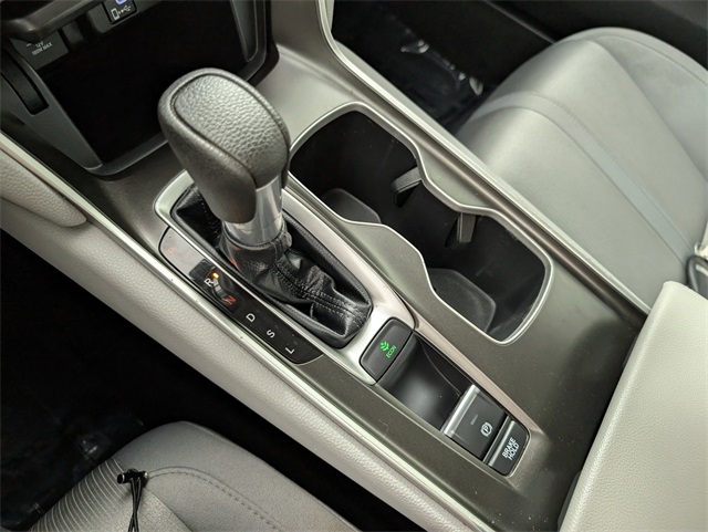 2019 Honda Accord EX photo 30