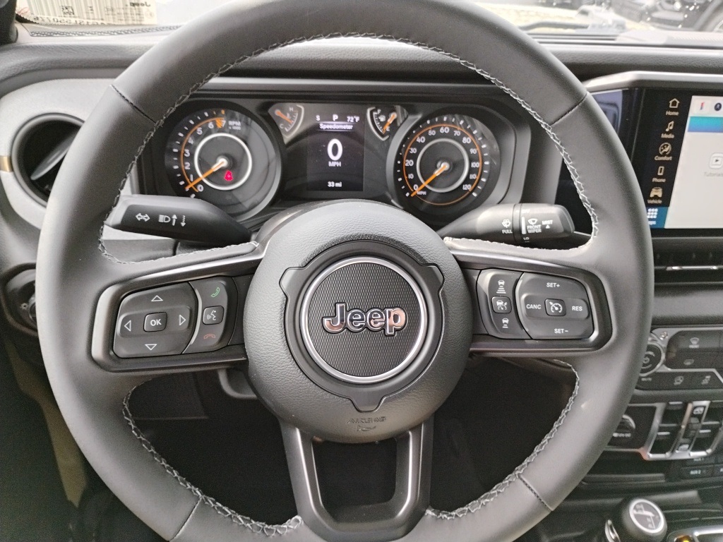 2025 Jeep Gladiator Sport S photo 35
