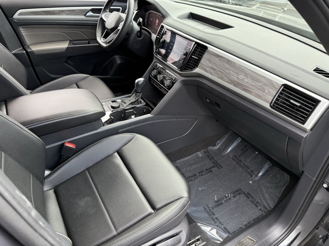 2023 Volkswagen Atlas Cross Sport V6 SE Technology photo 18