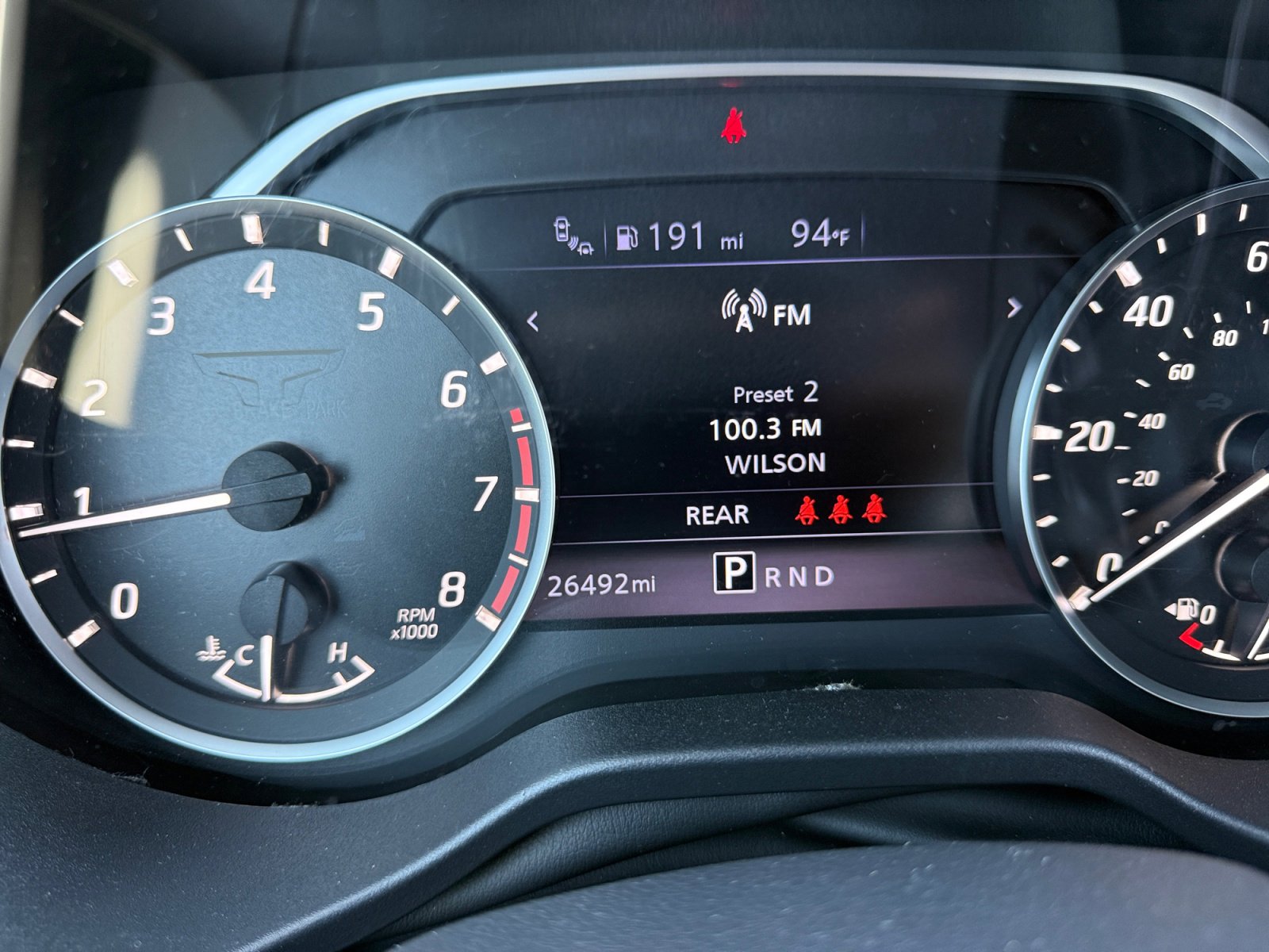 2023 Nissan Titan SV photo 2