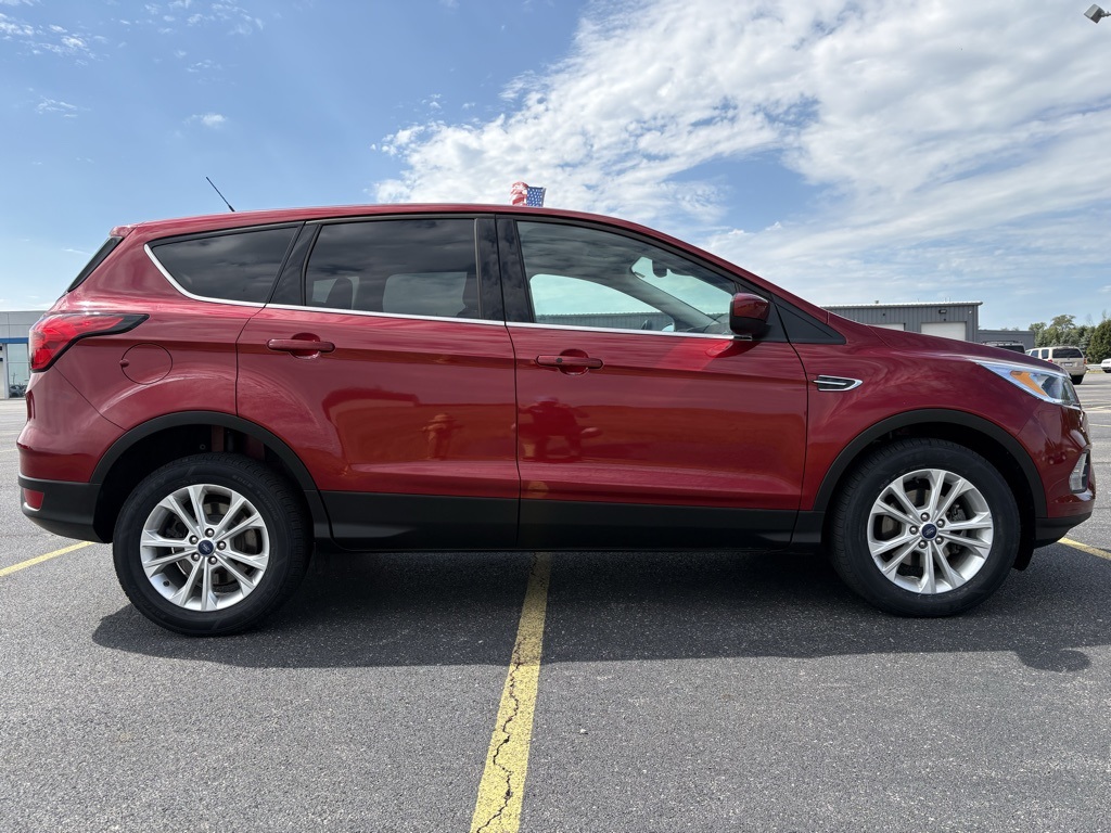 2019 Ford Escape SE photo 4