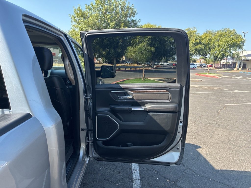 2019 Ram 1500 Laramie photo 20