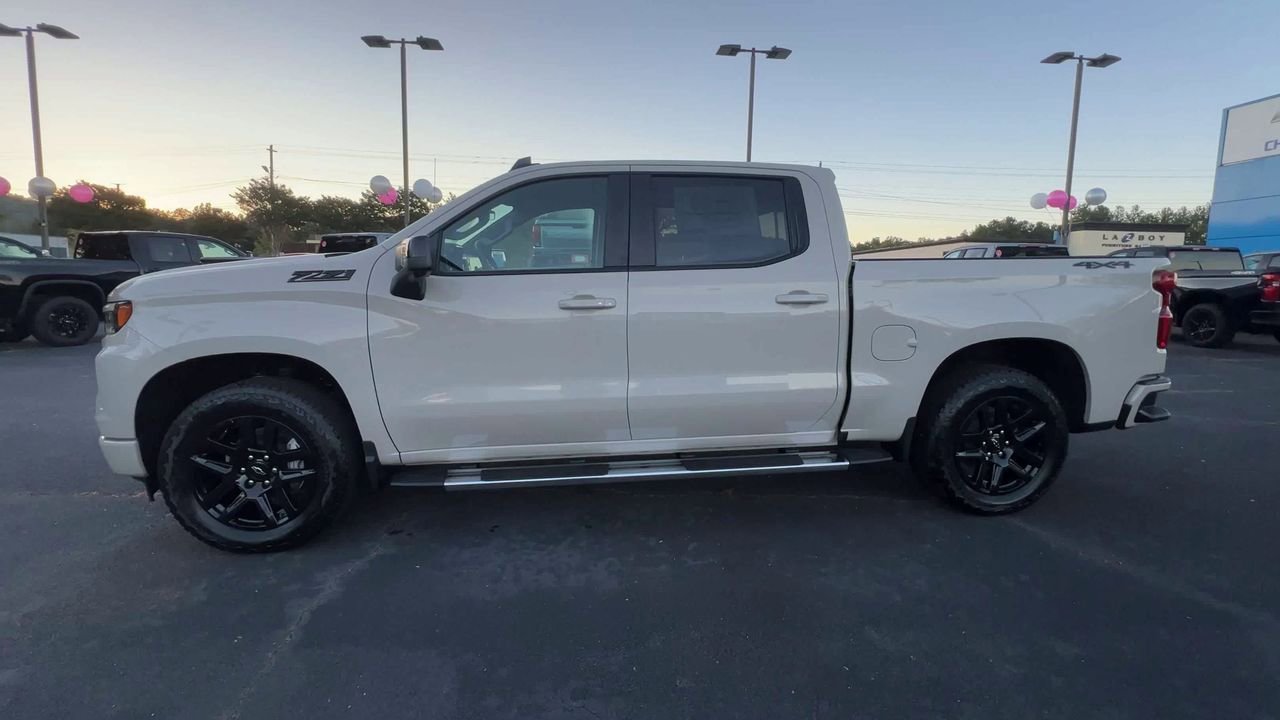 2026 Chevrolet Silverado 1500 RST photo 4