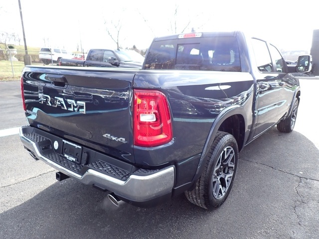 2025 Ram 1500 Laramie photo 4