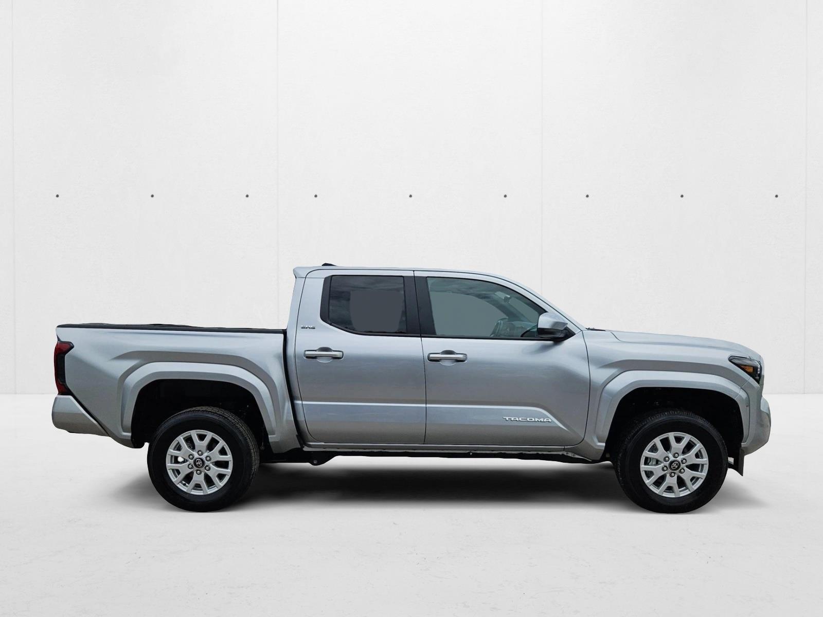 2024 Toyota Tacoma SR5 Double Cab photo 4