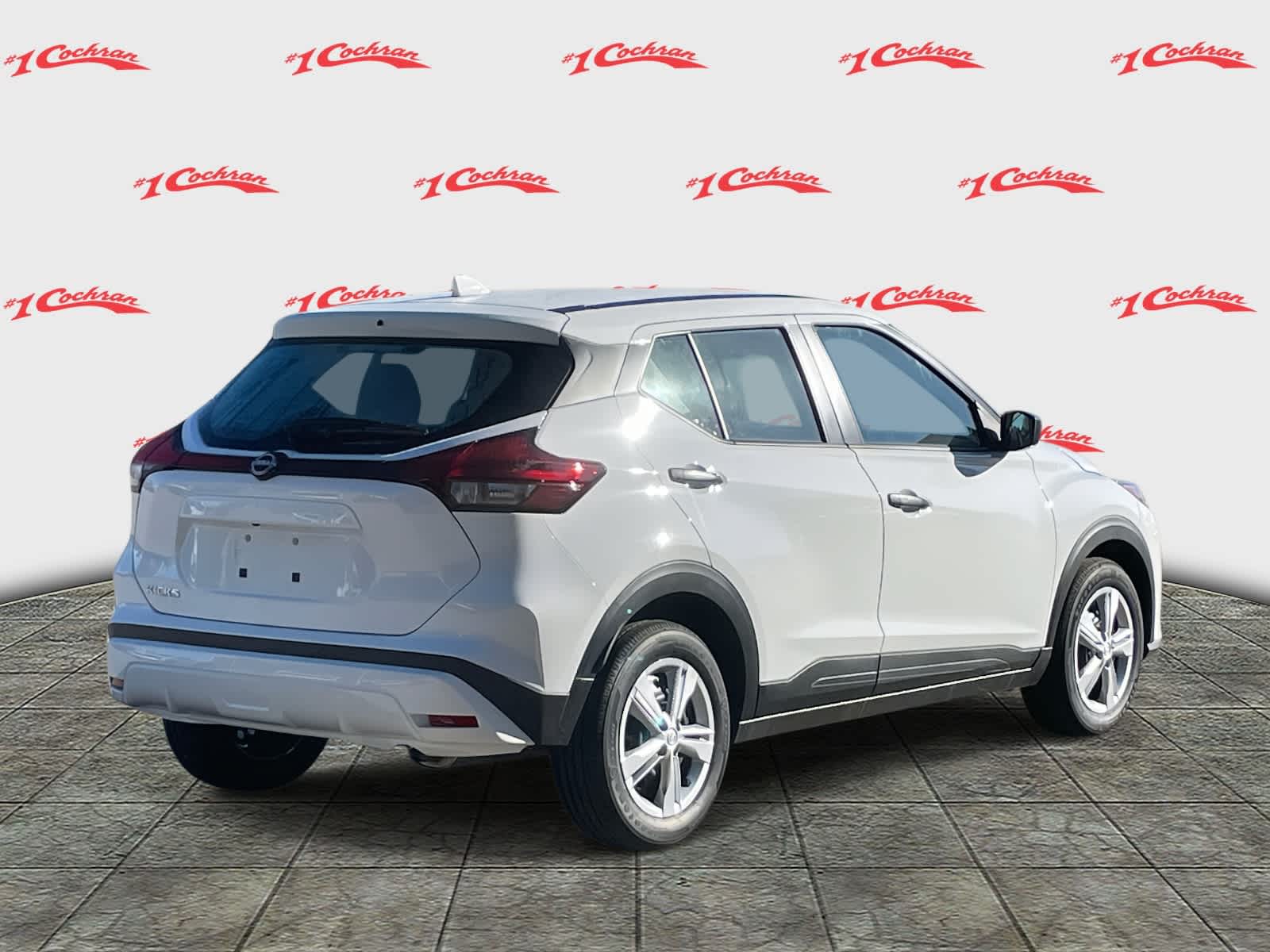 2025 Nissan Kicks Play S photo 2