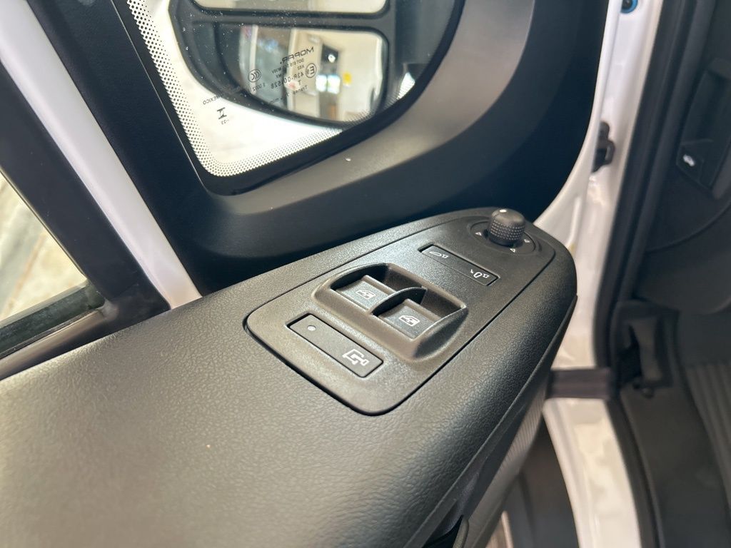 2023 Ram ProMaster 3500 Window Van photo 25