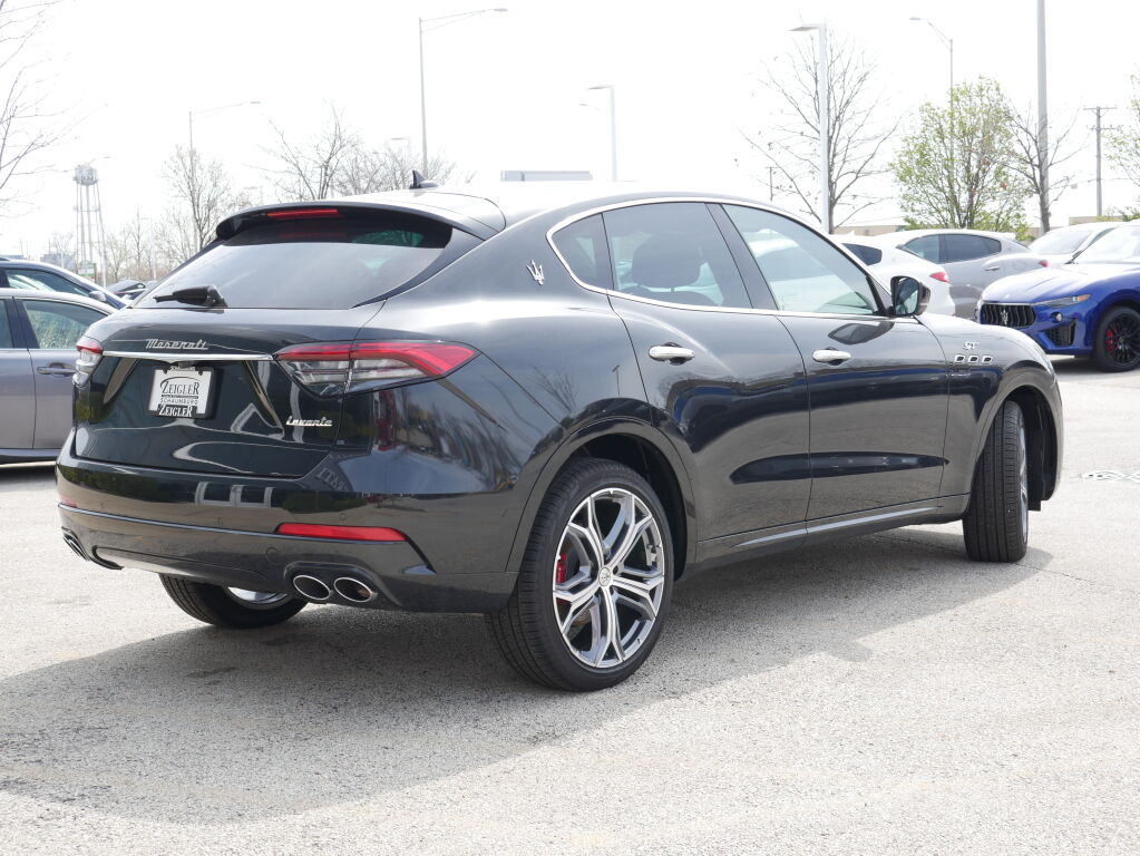 2023 Maserati Levante GT photo 7