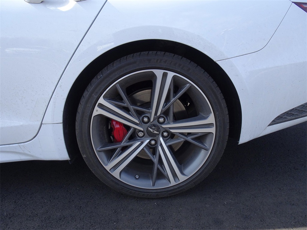 2024 Genesis G70 3.3T Sport Advanced photo 18