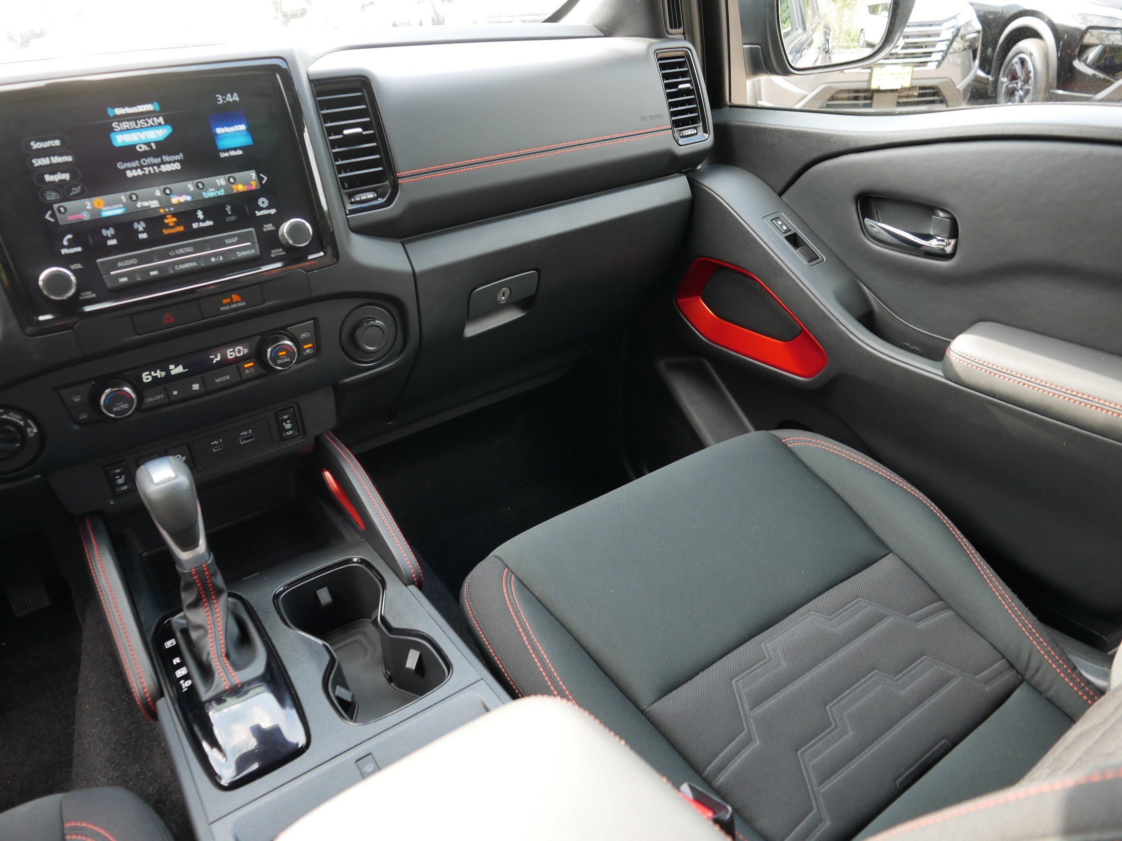 2022 Nissan Frontier PRO-4X photo 10