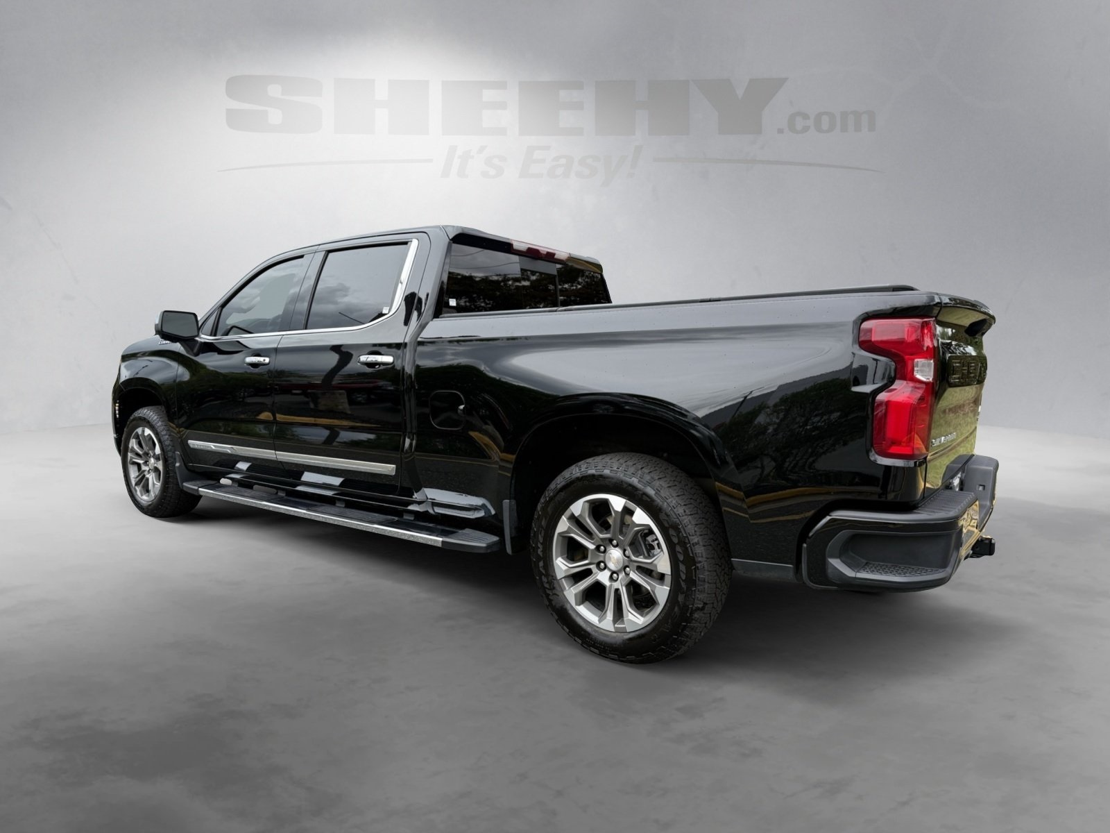 2024 Chevrolet Silverado 1500 High Country photo 11