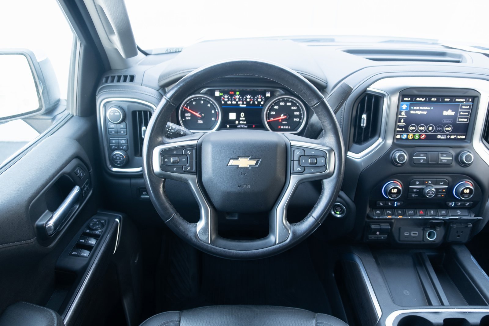 2021 Chevrolet Silverado 1500 LTZ photo 2