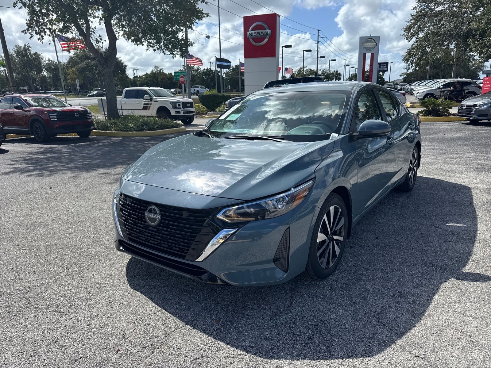 2025 Nissan Sentra SV photo 2