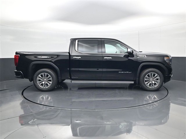 2026 Gmc Sierra Denali photo 3