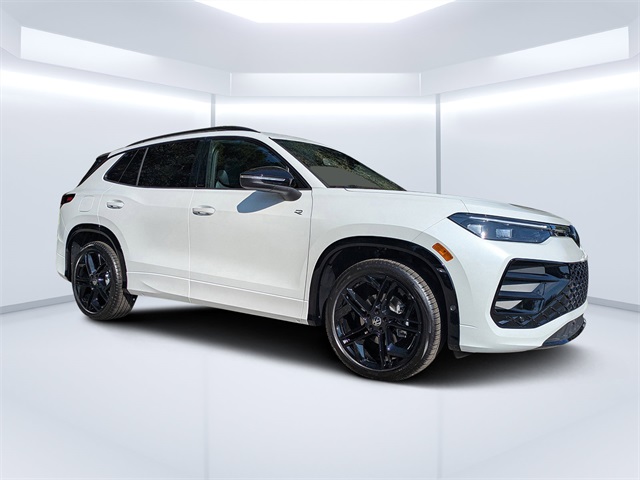 2026 Volkswagen Tiguan SE R-LINE BLACK's photo