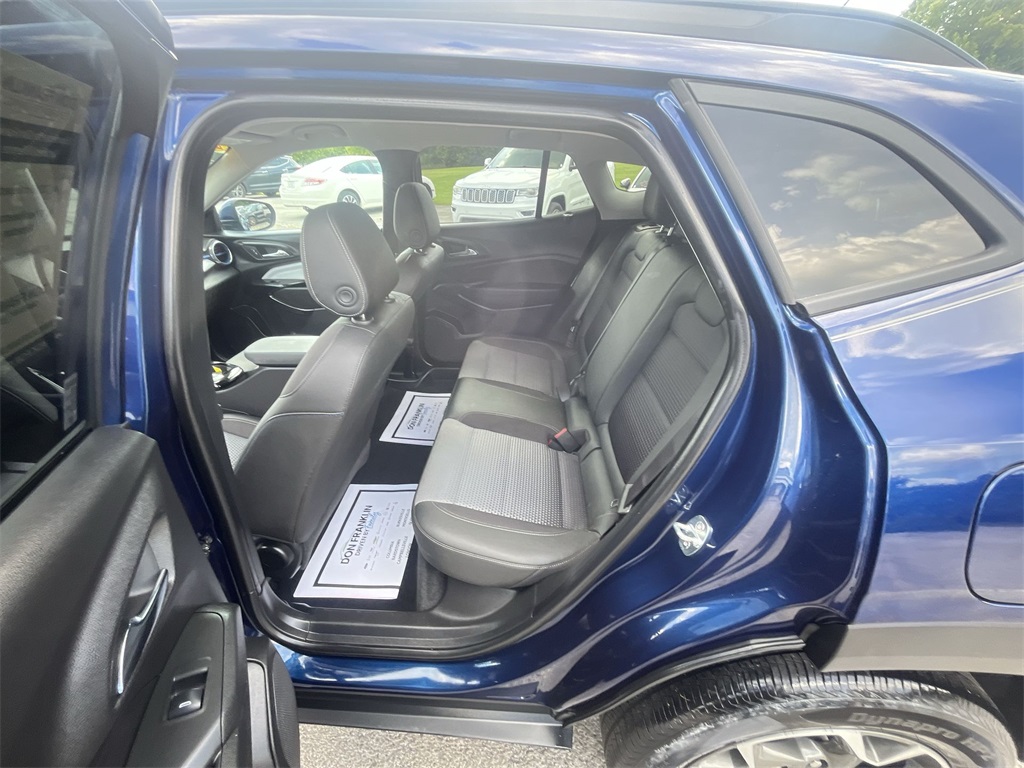 2024 Chevrolet Trax LT photo 21