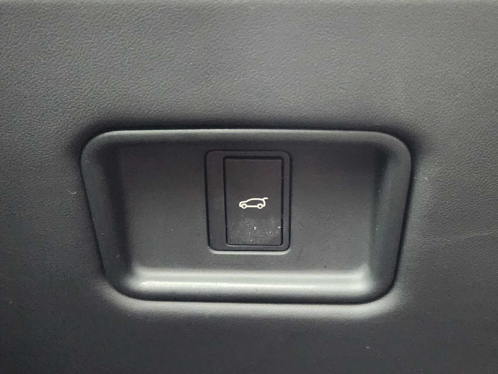 2023 Land Rover Range Rover SV photo 20