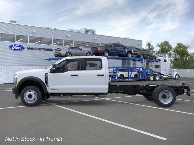 2026 Ford F-550 photo 2