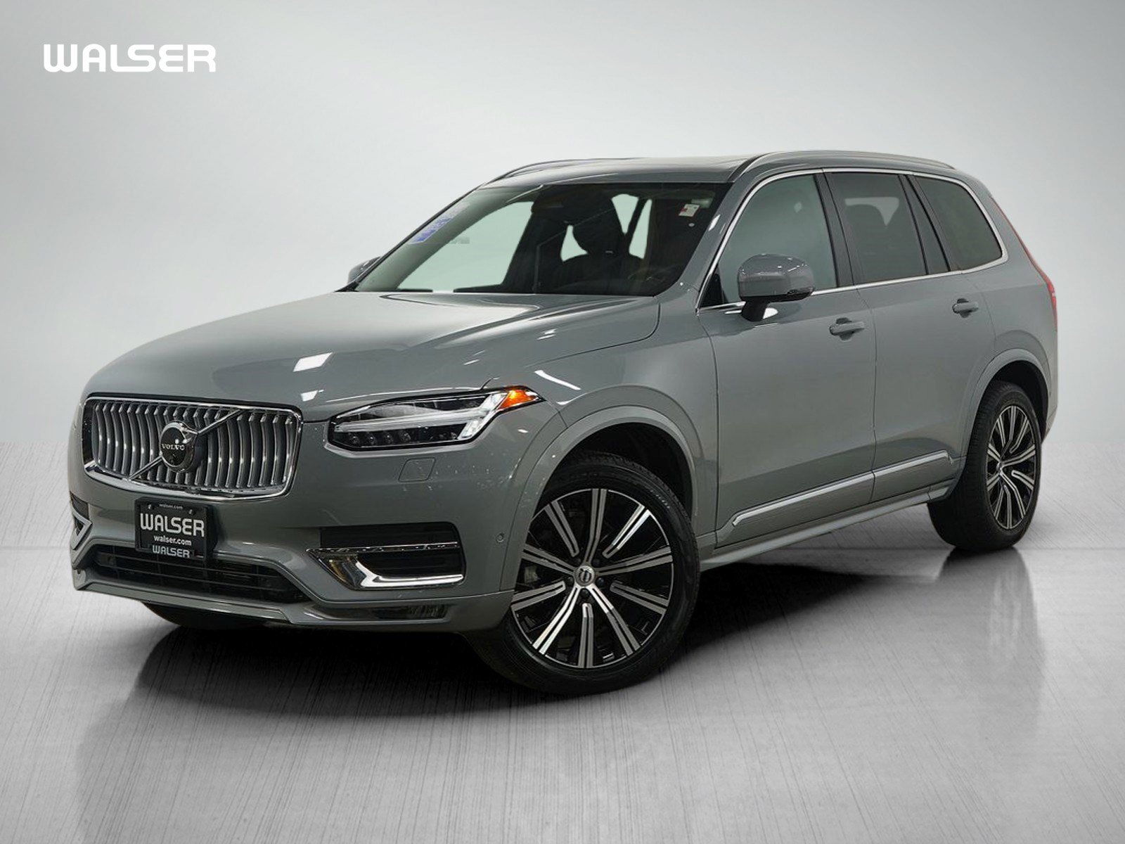 2024 Volvo XC90 Plus's photo