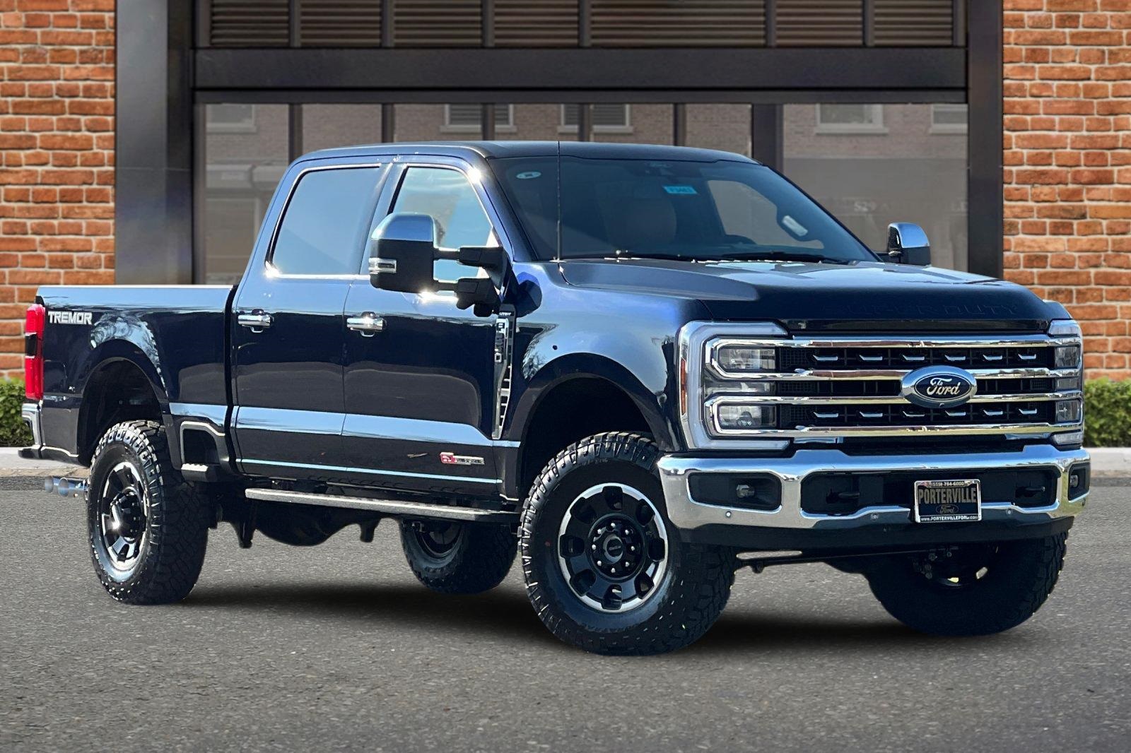 2025 Ford F-250 Lariat photo 2