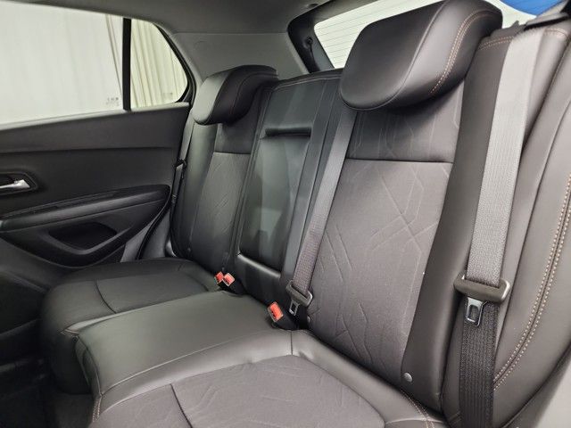2022 Chevrolet Trax LT photo 32
