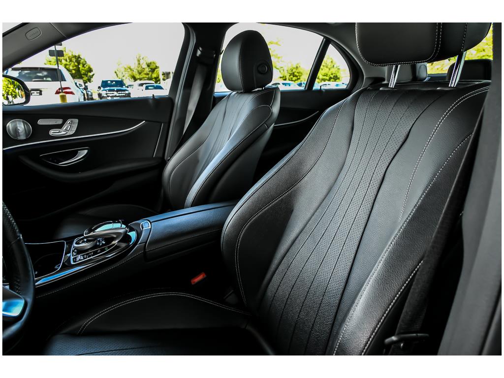 2017 Mercedes Benz E 300 4MATIC photo 13