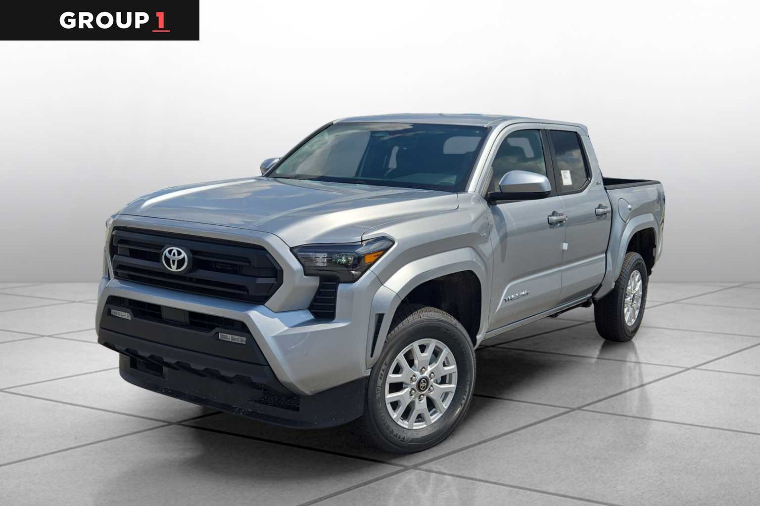 2025 Toyota Tacoma SR5's photo