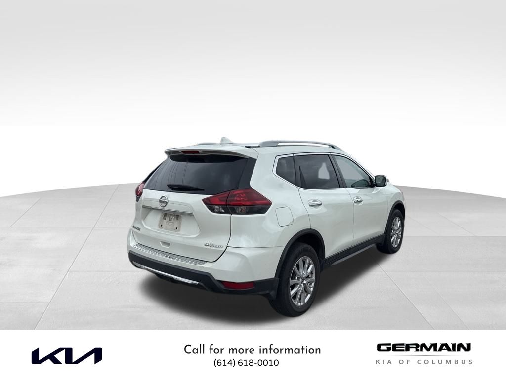 2018 Nissan Rogue SV photo 5